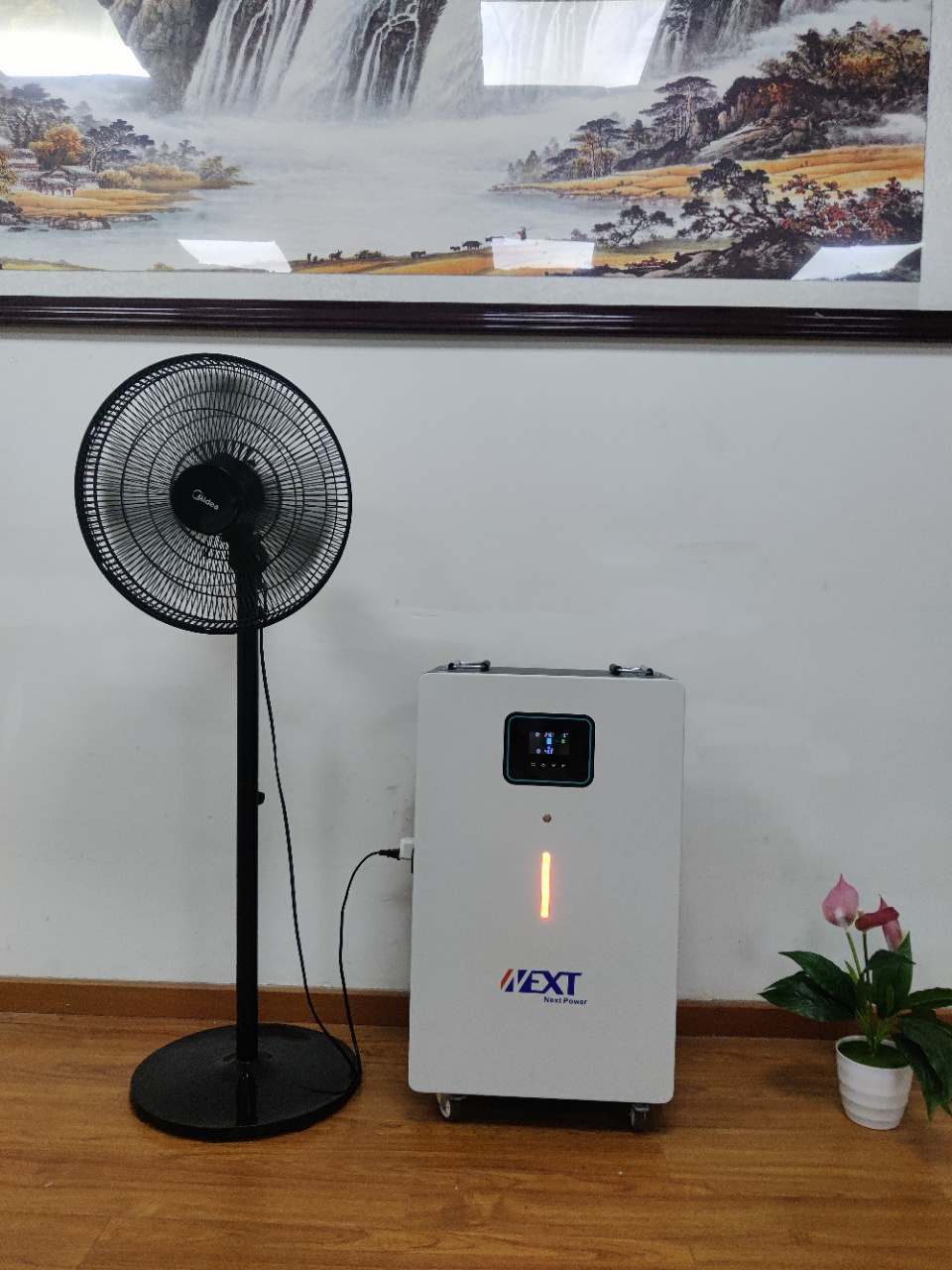 Integrated design Energy Systems 3.6KW 6.2KW On/Off Grid Solar Inverter built in lithium battery automatic activation